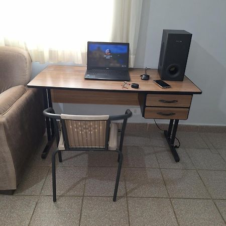 Apartamento Com Estacionamento, Wi-Fi, Ar Condicionado A 300 Metros Da Praia Da Enseada No Guaruja. 外观 照片