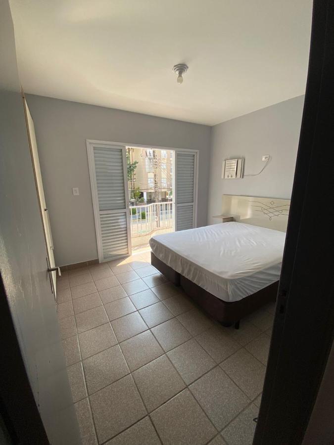 Apartamento Com Estacionamento, Wi-Fi, Ar Condicionado A 300 Metros Da Praia Da Enseada No Guaruja. 外观 照片