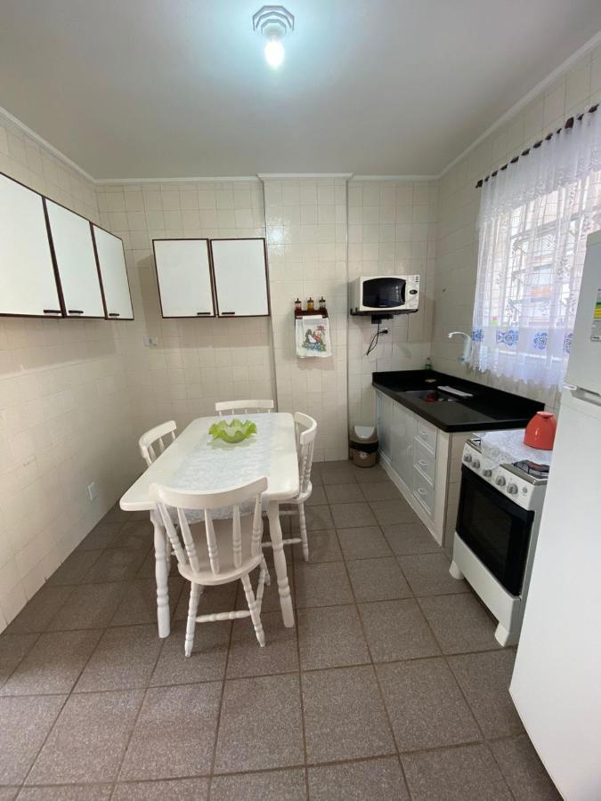 Apartamento Com Estacionamento, Wi-Fi, Ar Condicionado A 300 Metros Da Praia Da Enseada No Guaruja. 外观 照片